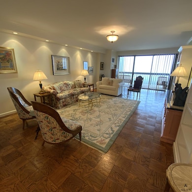North Shore Towers unit 26-G, Oakland Gardens, NY 11364 - photo 2