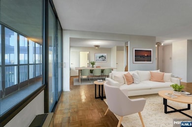 200 Winston Dr unit 421, Cliffside Park, NJ 07010 - photo 4