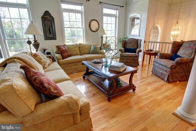 25806 Commons Square, Chantilly, VA 20152 - photo 3