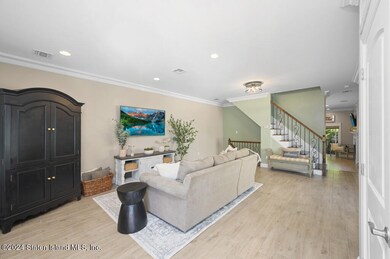 132 El Camino Loop unit 1, Staten Island, NY 10309 - photo 4