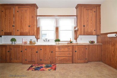 11 Walker St, Pawtucket, RI 02860 - photo 4