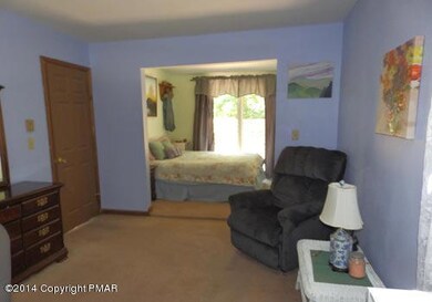 1147 Cardinal Ct, Bushkill, PA 18324 - photo 7