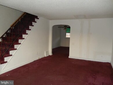 15 Clarendon Dr, Darby, PA 19023 - photo 2