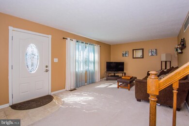 1268 Holmespun Dr, Pasadena, MD 21122 - photo 4