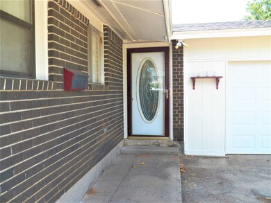 148 Lakewood Blvd, Duncan, OK 73533 - photo 2