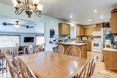 1552 Sanctuary Ln, Homedale, ID 83628 - photo 4