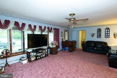 4836 Buckeye Rd, Emmaus, PA 18049 - photo 5