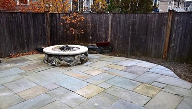 5 Lime St unit 1, Newburyport, MA 01950 - photo 2