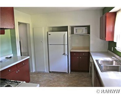 3259 Midway St, Eau Claire, WI 54703 - photo 4