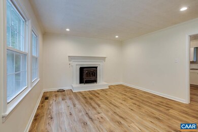 3542 Thomas Jefferson Pkwy, Charlottesville, VA 22902 - photo 7