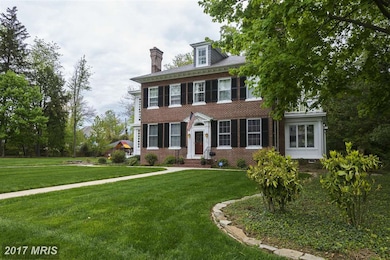 527 Nottingham Rd, Baltimore, MD 21229 - photo 2