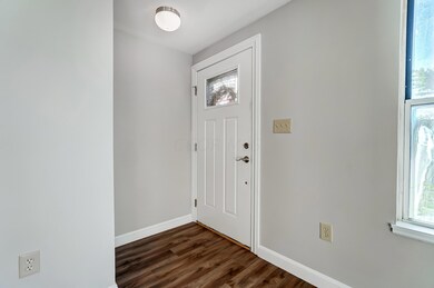 811 Coral Tree Ct, Columbus, OH 43228 - photo 3