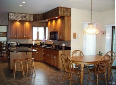 4966 Abbey Rd, Coplay, PA 18037 - photo 2