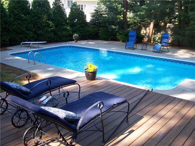 Swimming Pool/Hot Tub/Sauna.