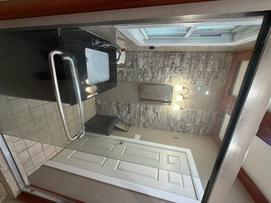 1722 Hunt Ave unit 1fl, Bronx, NY 10462 - photo 4