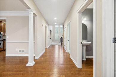 57-web-or-mls-7409-upper-clarenton-dr-n