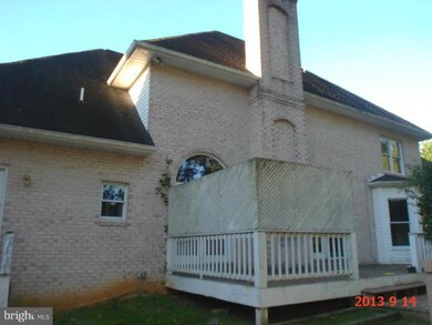 11238 Eastwood Dr, Hagerstown, MD 21742 - photo 2