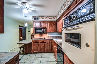 KITCHEN 1