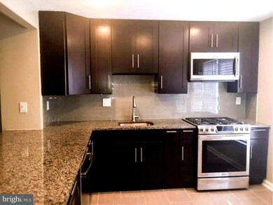 11928 Travistock Ct, Reston, VA 20191 - photo 7