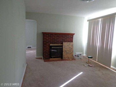 818 Talbert Ln, Hyattsville, MD 20783 - photo 5