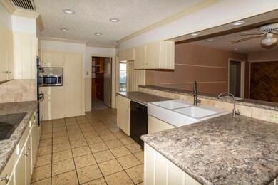 4013-48th Street-23 (1)