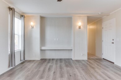 MCM_645_Gallery_Drive_Eaton_Rapids-19