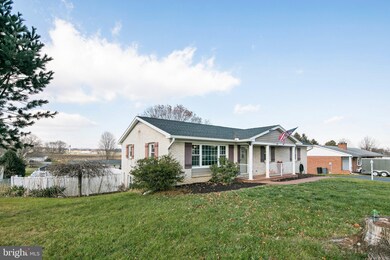 13906 Long Ridge Dr, Hagerstown, MD 21742 - photo 3