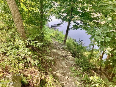 16 Settlers Village, Hawley, PA 18428 - photo 5