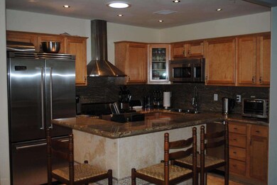 Kitchen 10