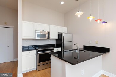 315 Arch St unit 408, Philadelphia, PA 19106 - photo 6