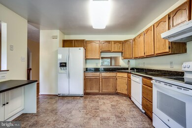 5962 Cedar Fern Ct, Columbia, MD 21044 - photo 5