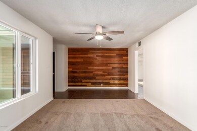 0007-LivingRoom