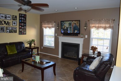 54 Banner Spring Cir, Stafford, VA 22554 - photo 5