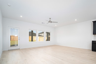 30614 Brixton Village St, Fulshear, TX 77423 - photo 6