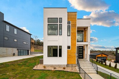 704 W 4th St, Columbia, TN 38401 - photo 3