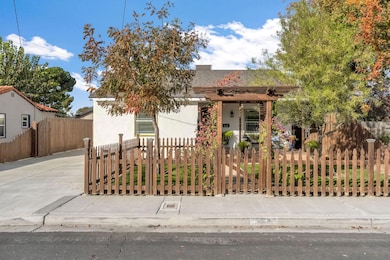 408 W Malone St, Hanford, CA 93230 - photo 2