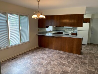 604 Baldwin St, Maxwell, IA 50161 - photo 5