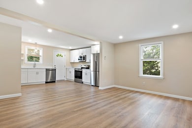 19 Bliss St unit 2, South Dartmouth, MA 02748 - photo 7