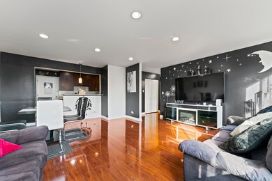 4623 N Chester Ave unit 410W, Chicago, IL 60656 - photo 4