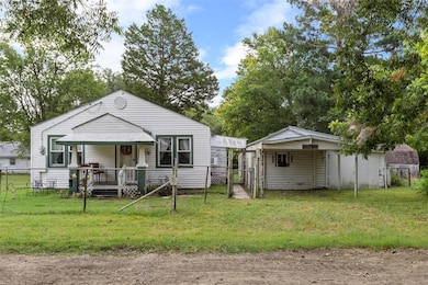 1716 S Muskogee Ave, Wewoka, OK 74884 - photo 2