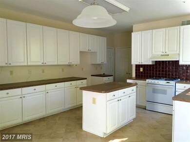 413 Jordon Pond Ln, Bowie, MD 20721 - photo 3