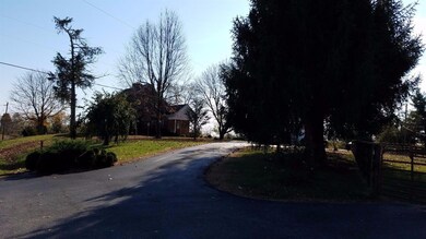 9143 Elizaville Rd, Ewing, KY 41039 - photo 3