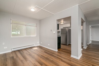 329 W Kimbell Ave unit 8, Elmhurst, IL 60126 - photo 6