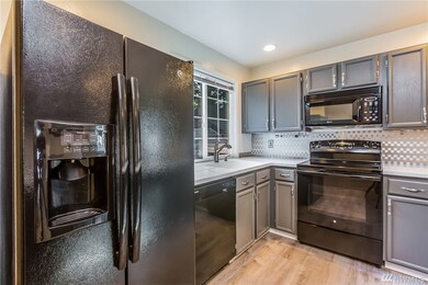 11624 Admiralty Way unit A, Everett, WA 98204 - photo 3