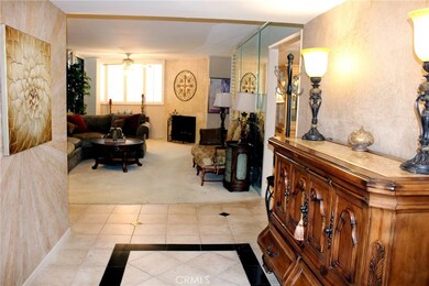 5325 Lindley Ave unit 202, Tarzana, CA 91356 - photo 4