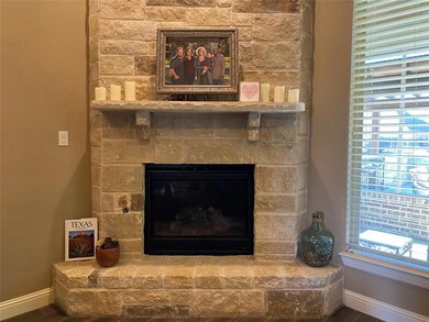 424 River Bank Ln, Granbury, TX 76049 - photo 6