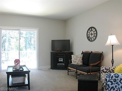 2437 Nuttall Ct unit 24, Holland, MI 49424 - photo 6