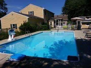 Swimming Pool/Hot Tub/Sauna.