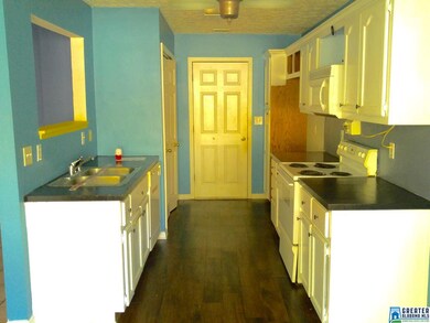 4504 Sagewood Ln, Center Point, AL 35215 - photo 3