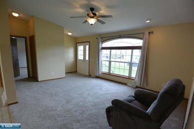 557 6th St SW, Chisholm, MN 55719 - photo 7